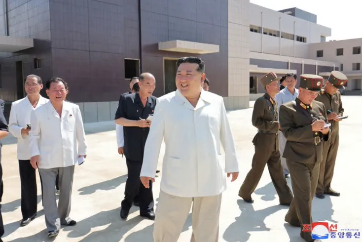 Lãnh đạo Triều Tiên Kim Jong-un thị sát các cơ sở quân sự - Ảnh 2.