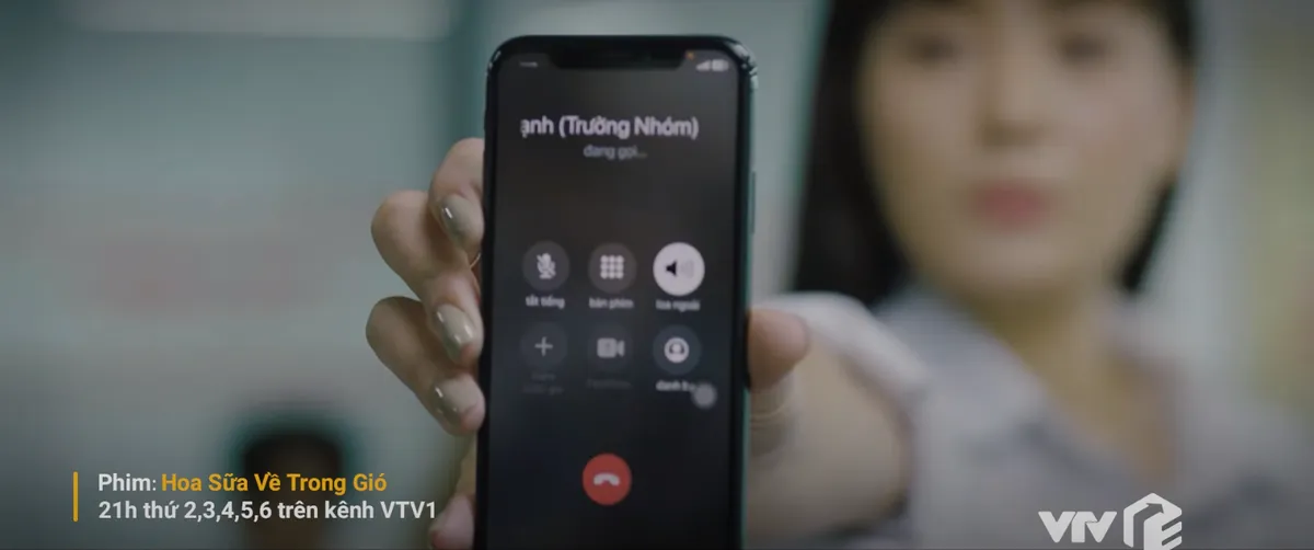 Hoa sữa về trong gió - Tập 8: Hiếu không ủng hộ vợ bán chân gà vì sợ ảnh hưởng uy tín - Ảnh 3.