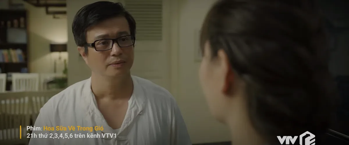 Hoa sữa về trong gió - Tập 8: Hiếu không ủng hộ vợ bán chân gà vì sợ ảnh hưởng uy tín - Ảnh 5.