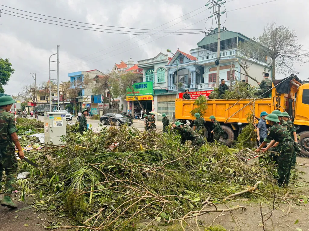 Quảng Ninh: Dồn toàn lực khắc phục hậu quả bão số 3 - Ảnh 9.