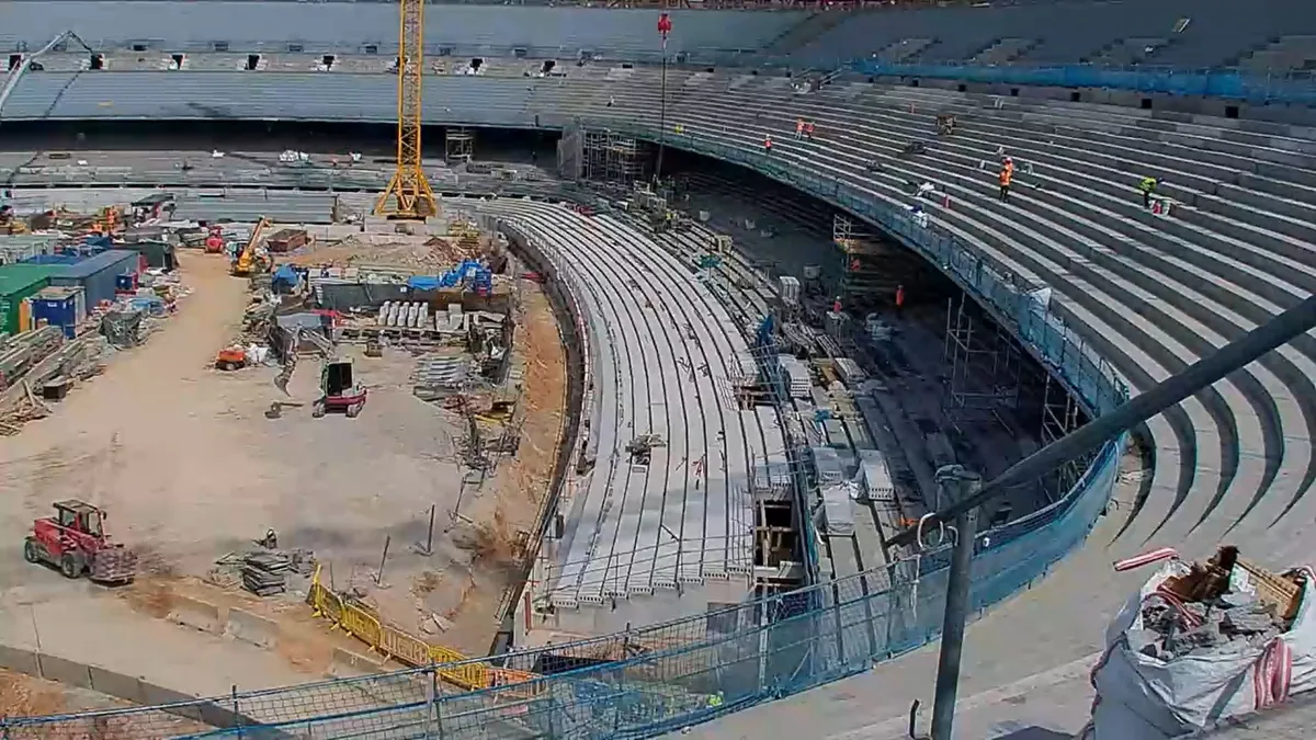 Barcelona dự kiến trở lại sân Nou Camp vào cuối năm 2024 - Ảnh 1. Barcelona dự kiến trở lại sân Nou Camp vào cuối năm 2024 - Ảnh 1.