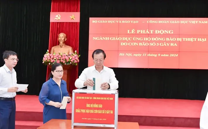 Bộ Gi&aacute;o dục v&agrave; Đ&agrave;o tạo ph&aacute;t động to&agrave;n ng&agrave;nh ủng hộ đồng b&agrave;o bị thiệt hại do b&atilde;o số 3 - Ảnh 2.