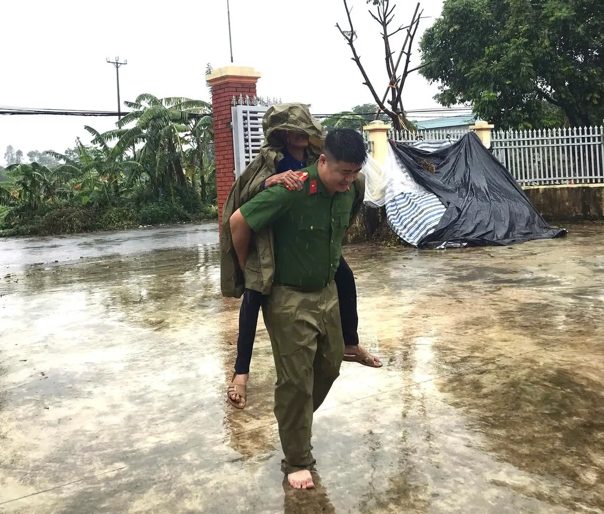 Th&aacute;i B&igrave;nh khẩn trương di dời người d&acirc;n v&ugrave;ng nguy cơ ngập  - Ảnh 9.