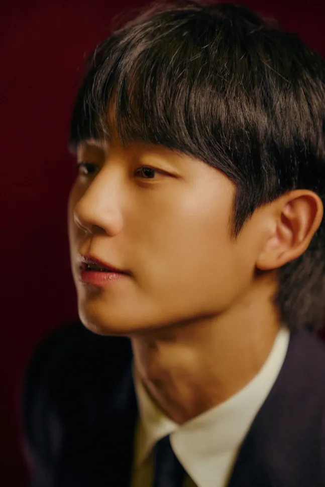 Jung Hae In trả lời về tin đồn hẹn hò bạn diễn Love Next Door - Ảnh 1.