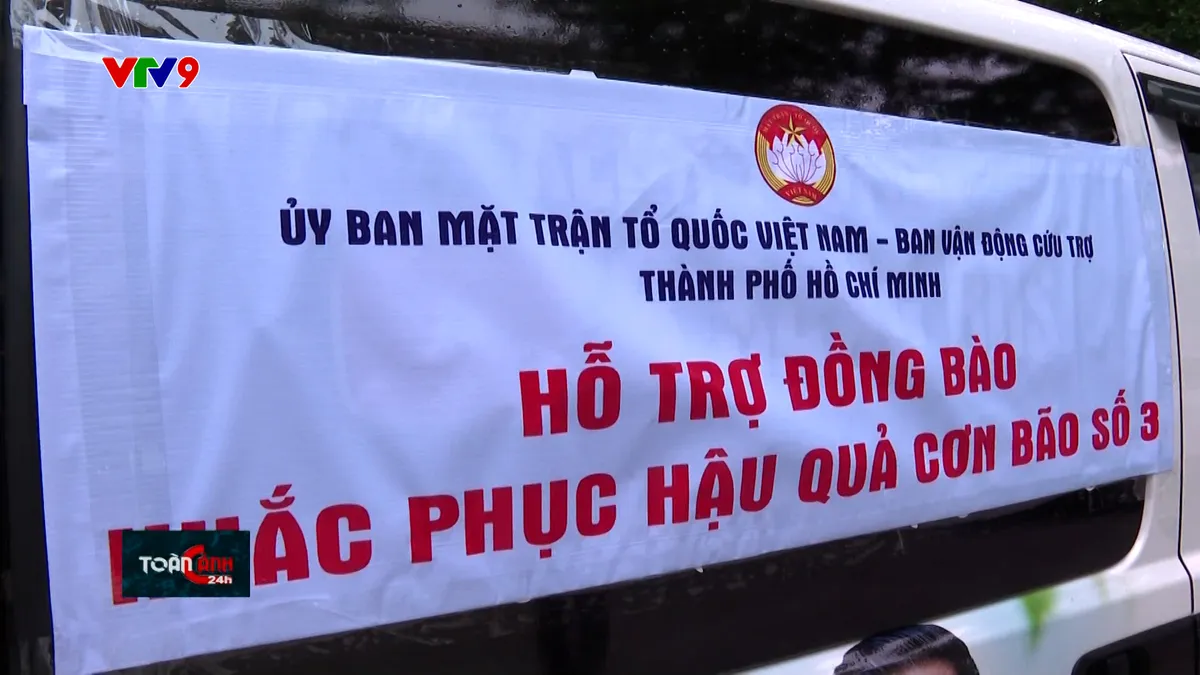 UB MTTQVN Tp. Hồ Chí Minh xuất quân các chuyến hàng cứu trợ