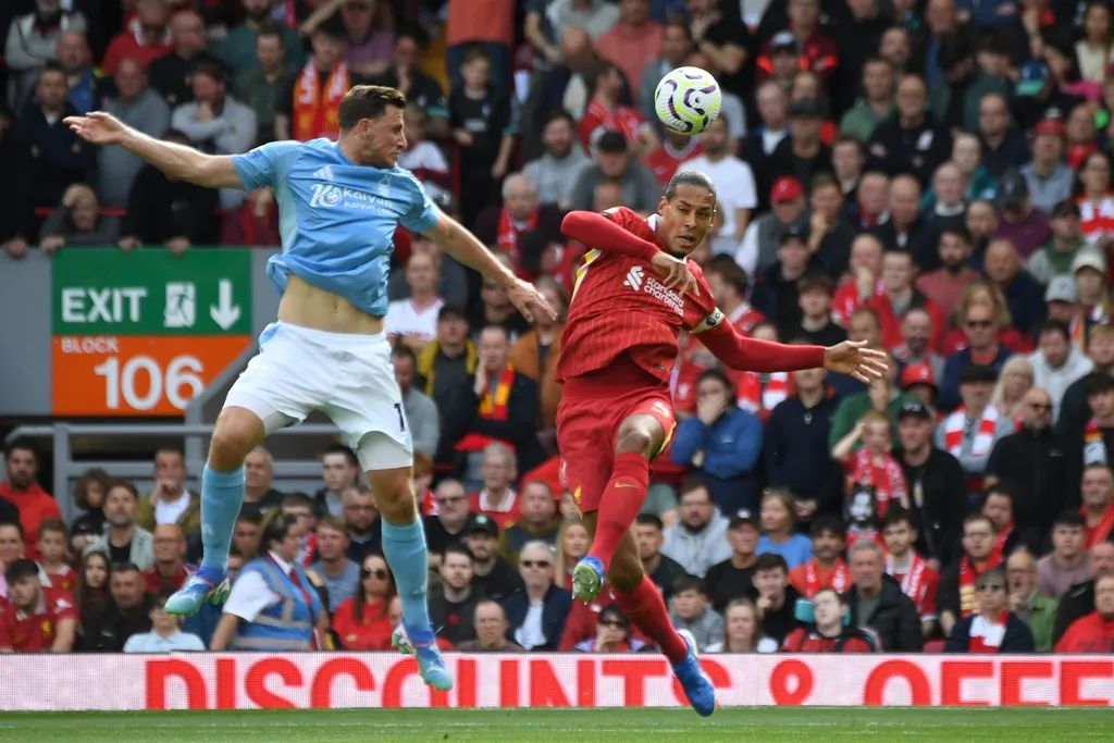 Liverpool nhận thất bại đầu tiên trong mùa giải - Ảnh 2. Liverpool nhận thất bại đầu tiên trong mùa giải - Ảnh 2.