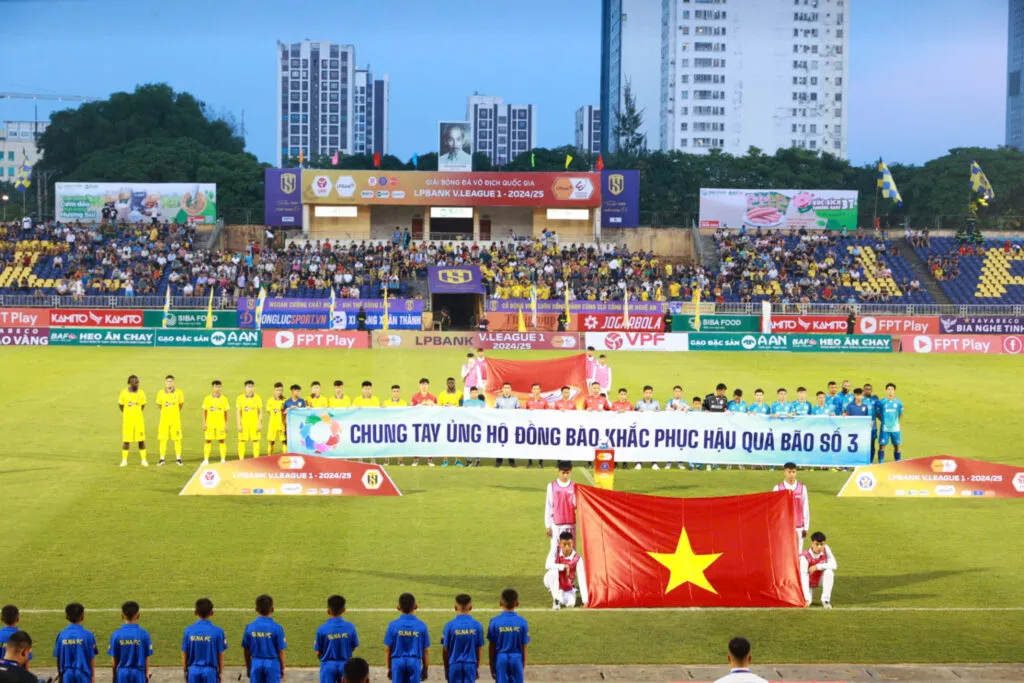 V&ograve;ng 1 V.League 1-2024/25 | M&ugrave;a giải mới, sức sống mới! - Ảnh 1.