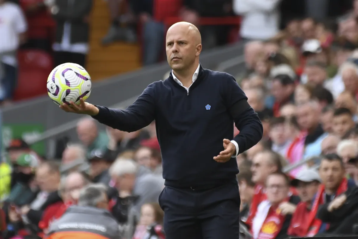 Liverpool gục ng&atilde; trước Nottingham: Arne Slot chỉ ra 4 sai lầm chết người của đội b&oacute;ng - Ảnh 1.