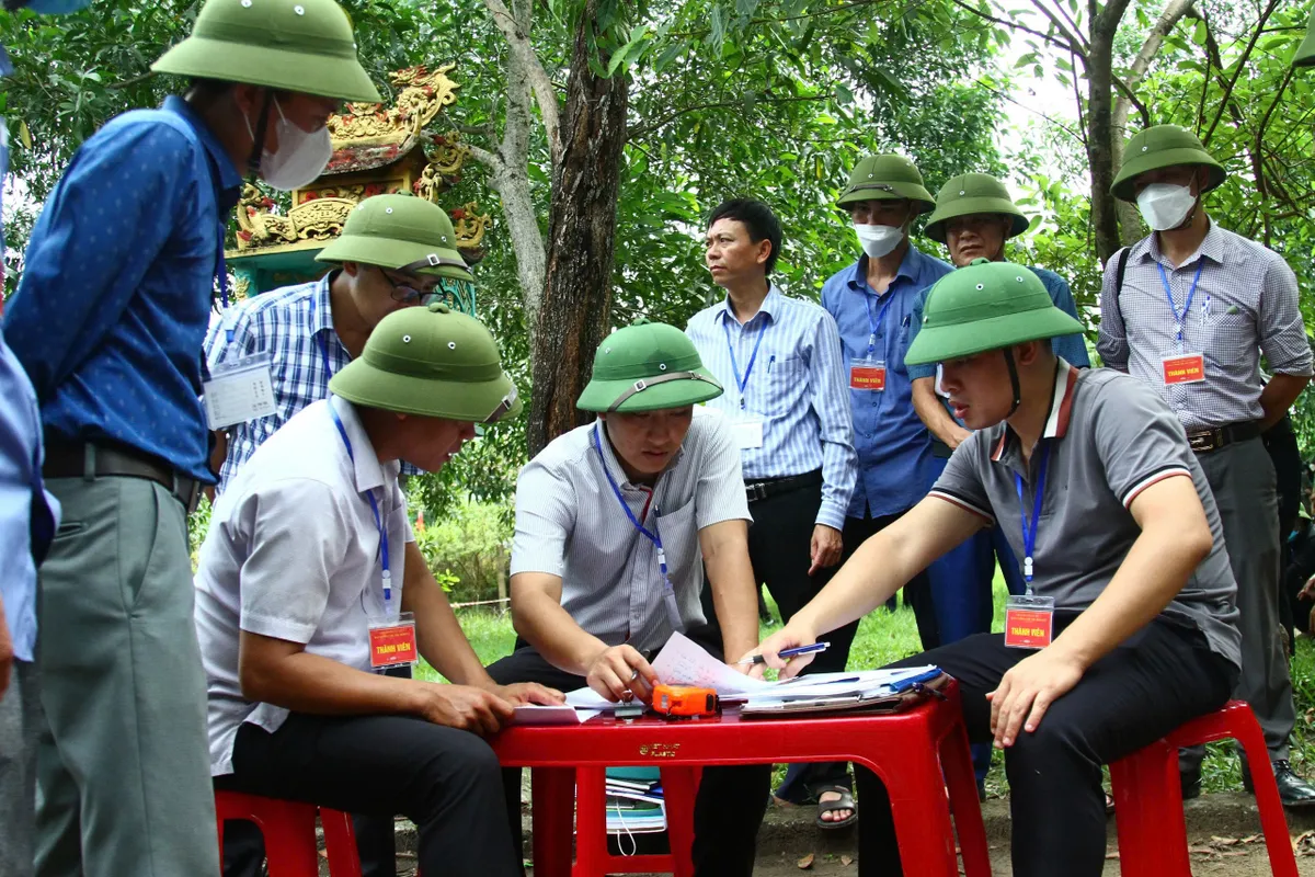 Thực hiện cưỡng chế bàn giao mặt bằng cho Dự án cao tốc Bắc - Nam đoạn qua Quảng Bình - Ảnh 2.