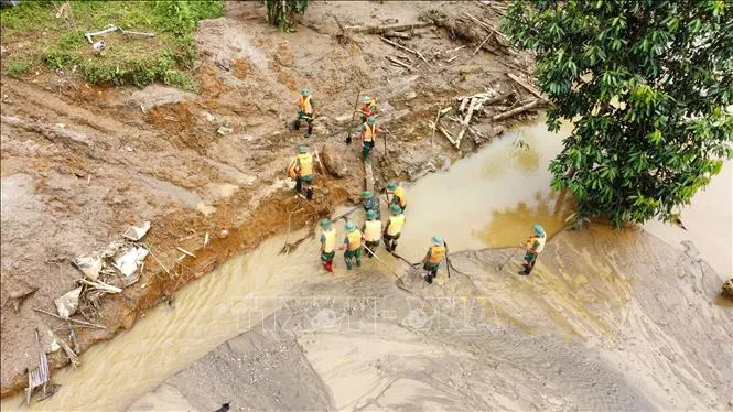 Làng Nủ hoang tàn sau lũ dữ - Ảnh 10.