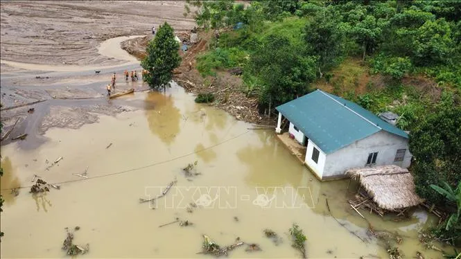 Làng Nủ hoang tàn sau lũ dữ - Ảnh 6.