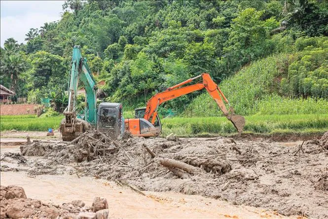 Làng Nủ hoang tàn sau lũ dữ - Ảnh 9.