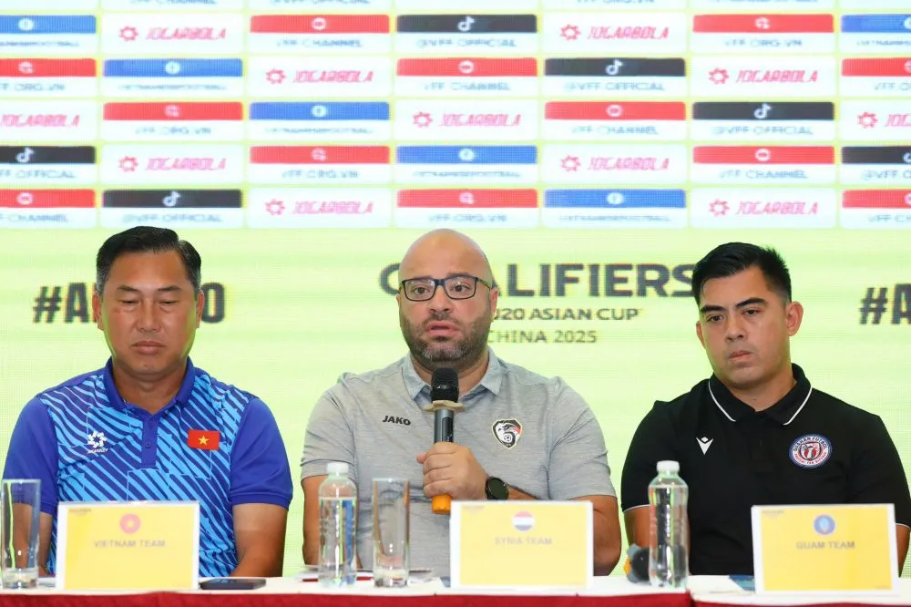 HLV Hứa Hiền Vinh: To&agrave;n đội hướng đến kết quả tốt nhất - Ảnh 4.