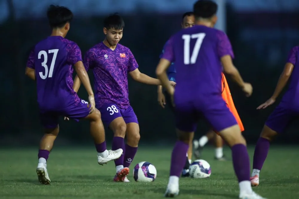 ĐT U20 Việt Nam chuẩn bị kỹ cho V&ograve;ng loại bảng A giải b&oacute;ng đ&aacute; U20 ch&acirc;u &Aacute; 2025 - Ảnh 1.