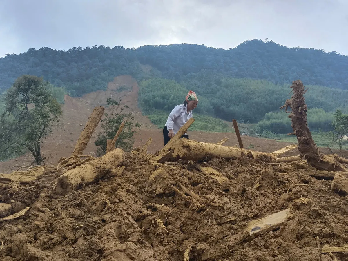 Cấp thiết hoàn thiện hệ thống cảnh báo sạt lở đất, tránh thiệt hại nặng nề - Ảnh 1.