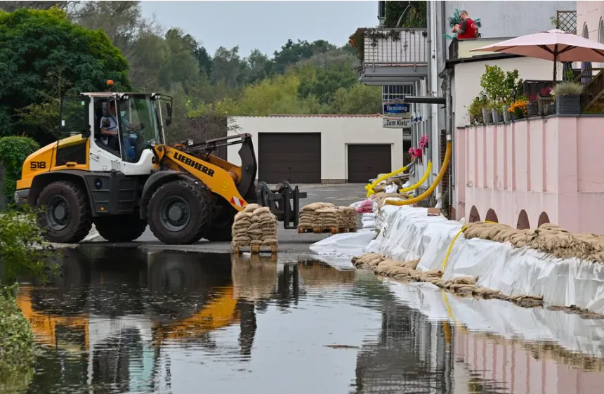 Đức cảnh báo cao nhất về lũ trên sông Oder - Ảnh 1.