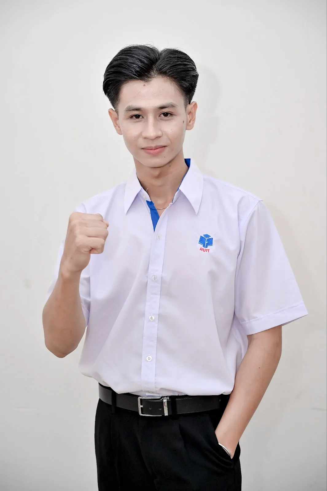 Choáng ngợp trước profile các “chiến binh khủng long” của Top 3 Đại học Công thương TP Hồ Chí Minh - Ảnh 5.