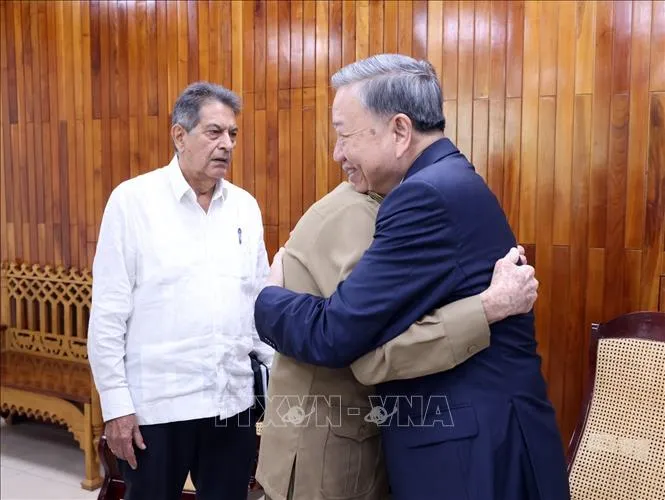 Tổng Bí thư, Chủ tịch nước Tô Lâm gặp Lãnh tụ Cách mạng Cuba, Đại tướng Raúl Castro Ruz - Ảnh 3.