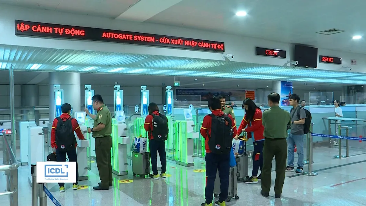 Từ 1/7, bổ sung trường hợp phải ho&agrave;n th&agrave;nh nghĩa vụ nộp thuế trước khi xuất cảnh- Ảnh 1.