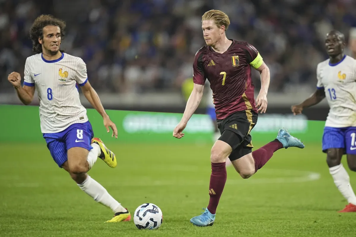 Man City choáng váng: Rodri nghỉ hết mùa, De Bruyne vẫn mất tích - Ảnh 1.