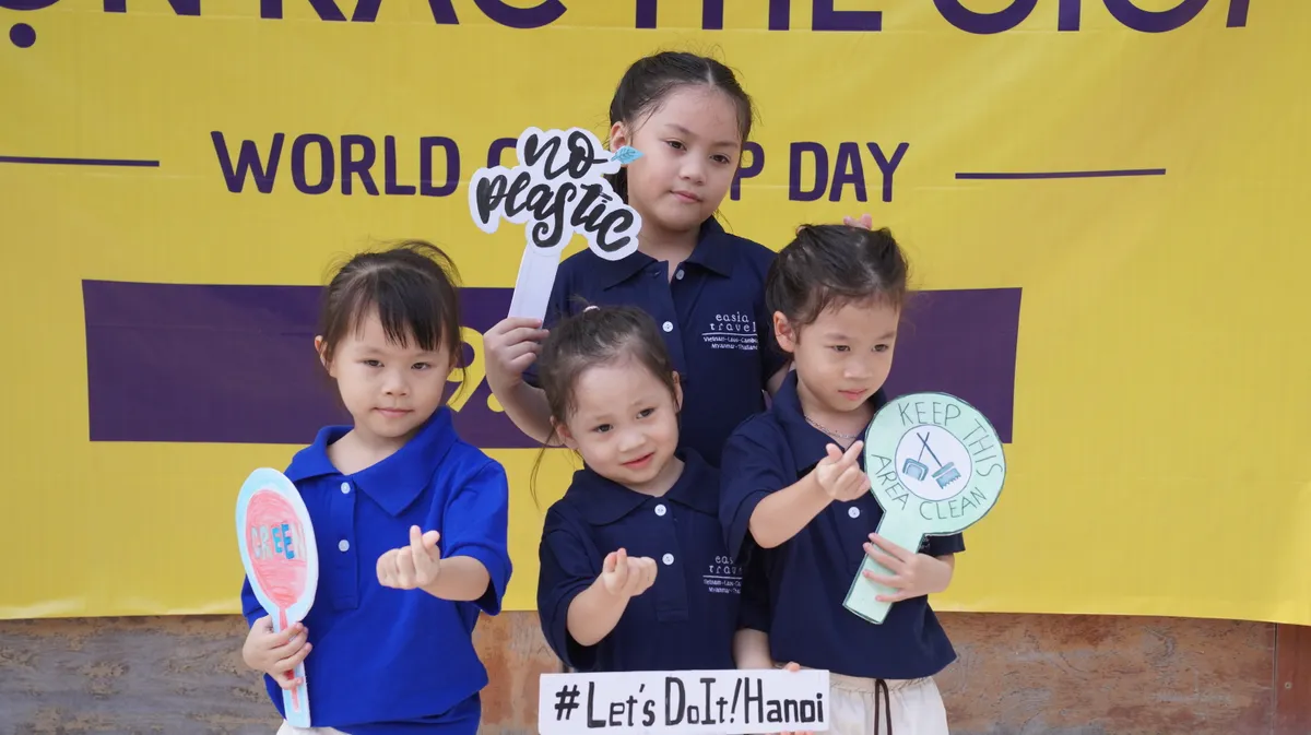 910kg rác được thu gom trong “World Cleanup Day 2024 - Ngày hội Dọn rác tại Hà Nội” - Ảnh 6.