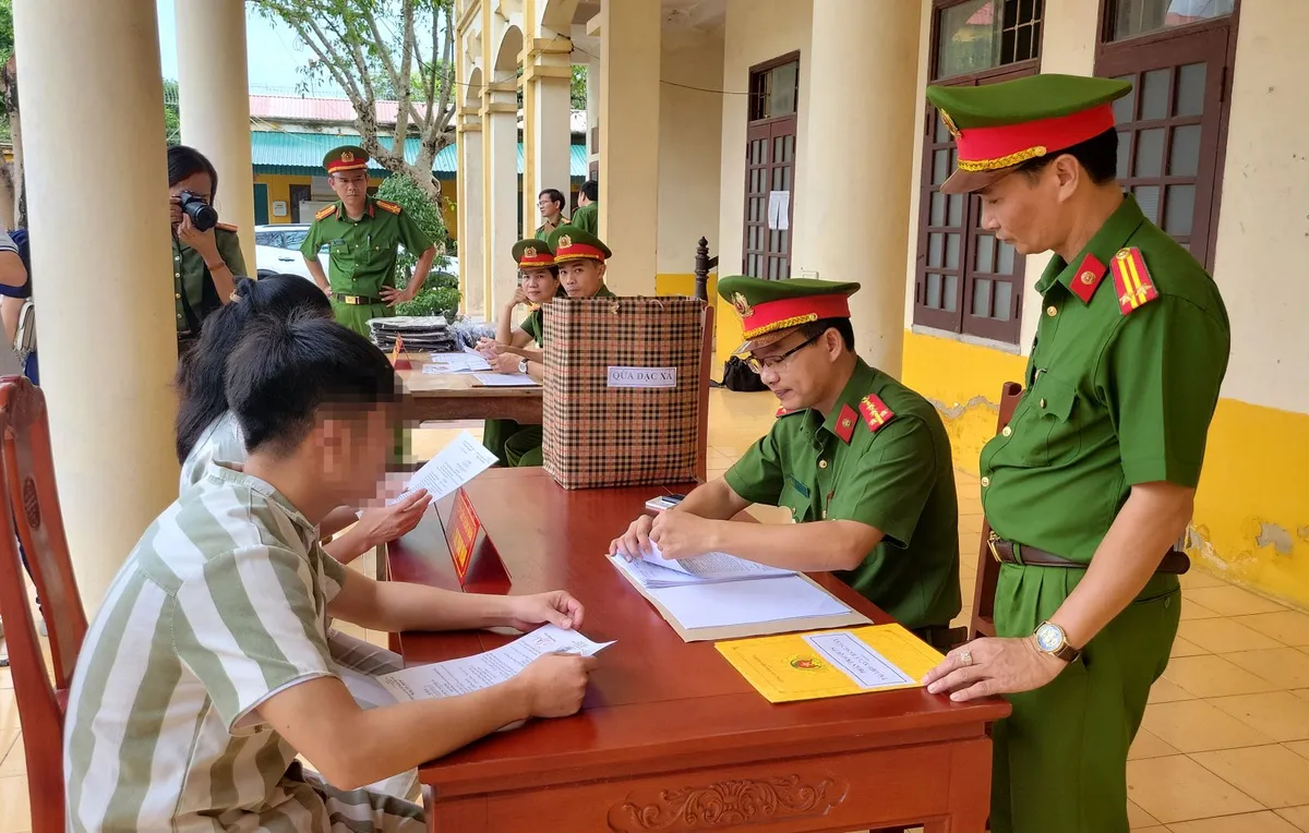 Thanh H&oacute;a: 13 phạm nh&acirc;n đang thi h&agrave;nh &aacute;n được đặc x&aacute; - Ảnh 2.