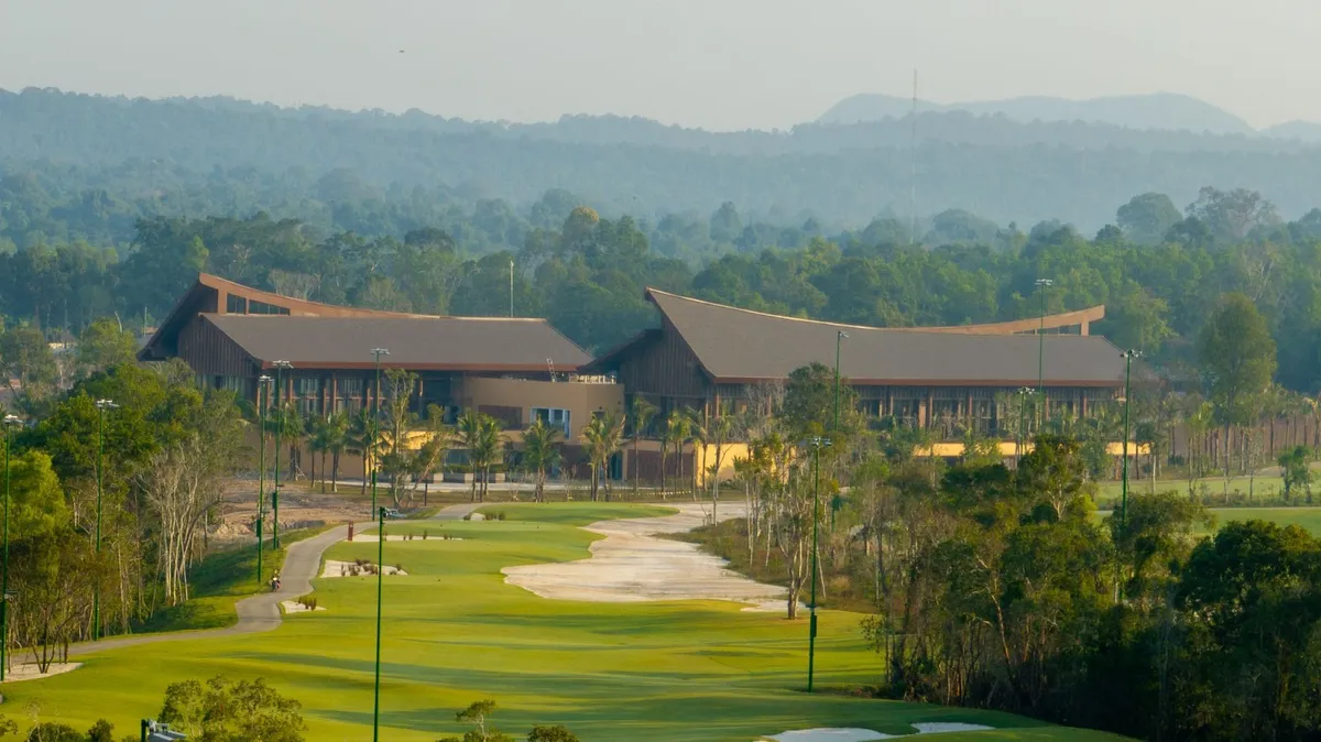 Đặc quyền nghỉ dưỡng kết hợp chơi golf và xem show tại Sun Paradise Land Phú Quốc  - Ảnh 2.