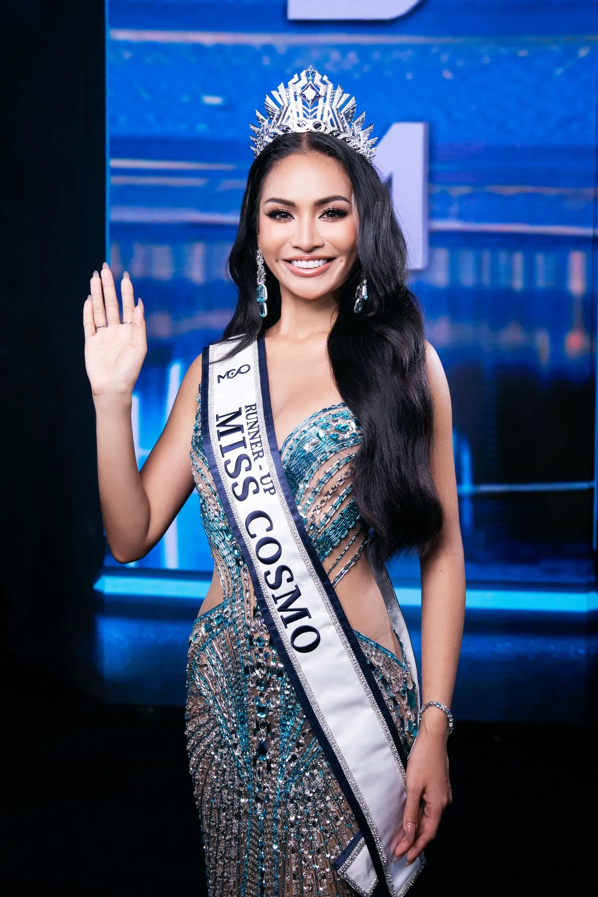 Người đẹp Indonesia đăng quang Miss Cosmo 2024 - Ảnh 5.