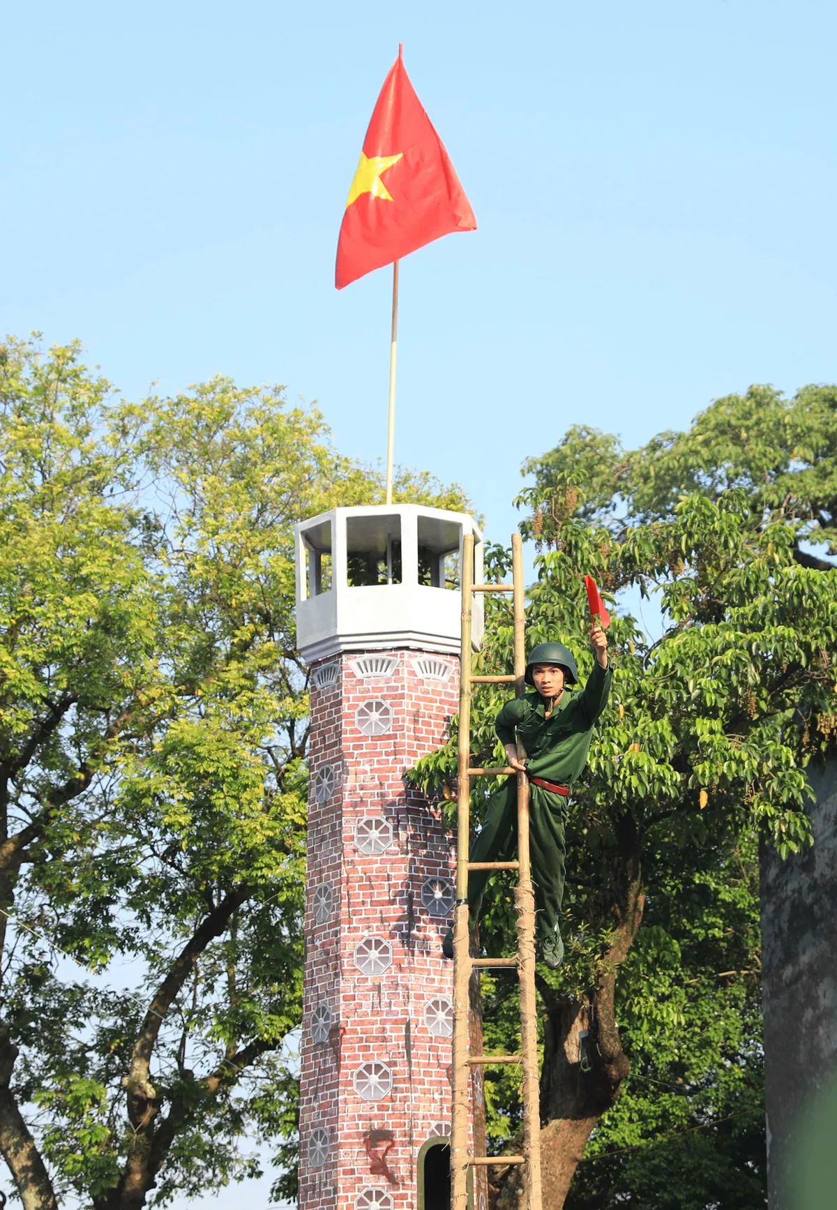 Hùng tráng Ngày hội văn hóa vì hòa bình chào mừng 70 năm Ngày Giải phóng Thủ đô - Ảnh 12.