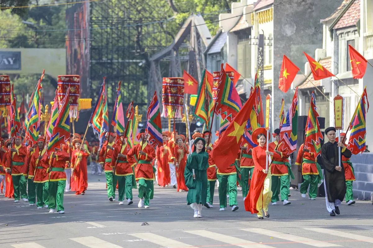 Hùng tráng Ngày hội văn hóa vì hòa bình chào mừng 70 năm Ngày Giải phóng Thủ đô - Ảnh 5.