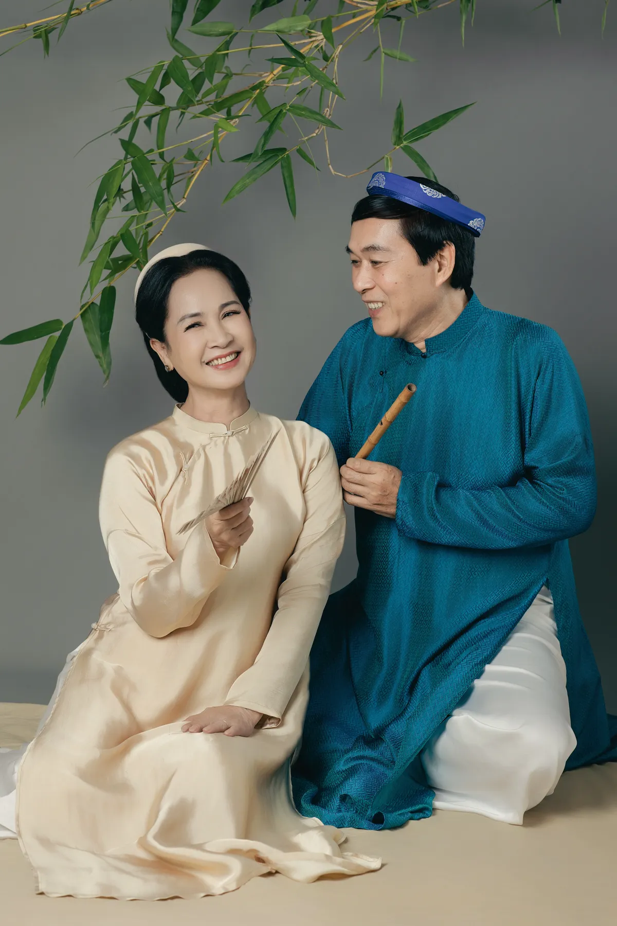NSND Lan Hương hóa thân làm phụ nữ trong tranh - Ảnh 4.