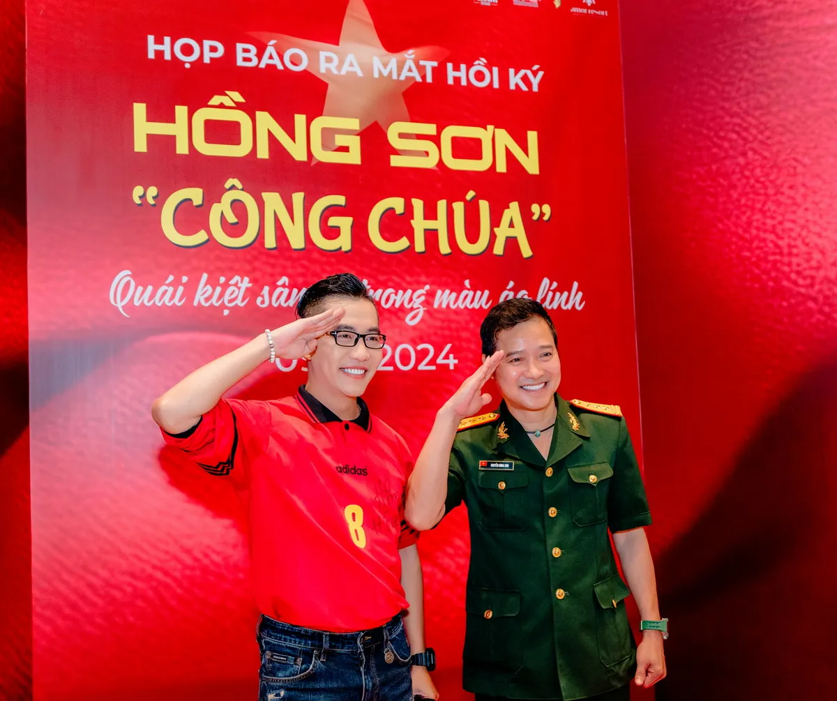 Anh tài hội ngộ trong ngày Hồng Sơn công chúa ra mắt hồi ký - Ảnh 1.