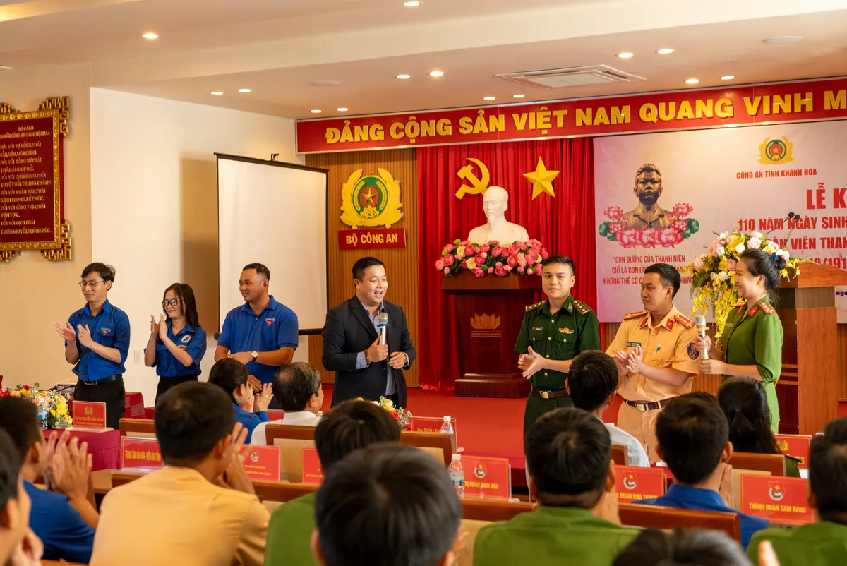 Thế hệ trẻ Công an Khánh Hòa noi gương anh hùng Lý Tự Trọng - Ảnh 5.