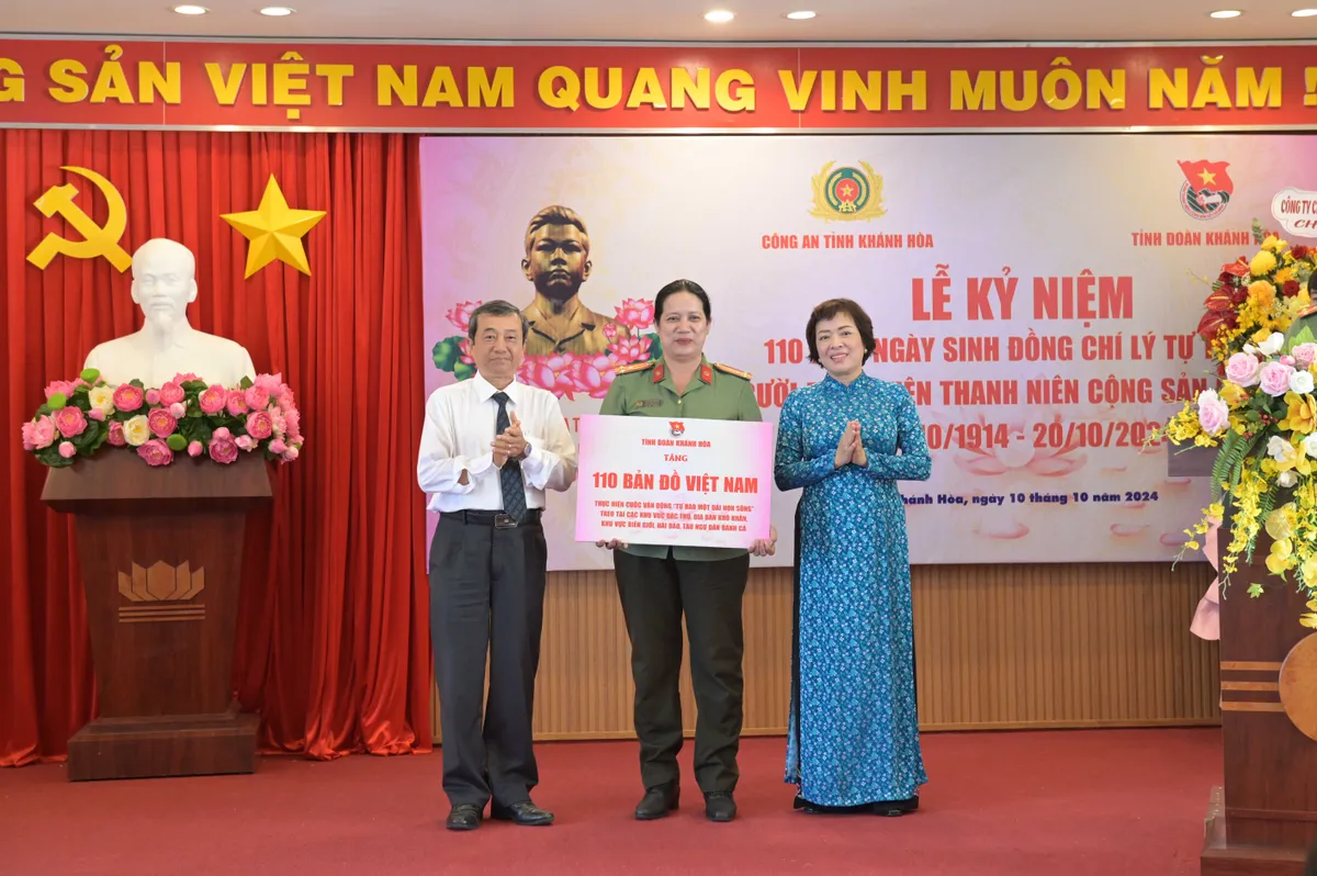 Thế hệ trẻ Công an Khánh Hòa noi gương anh hùng Lý Tự Trọng - Ảnh 4.