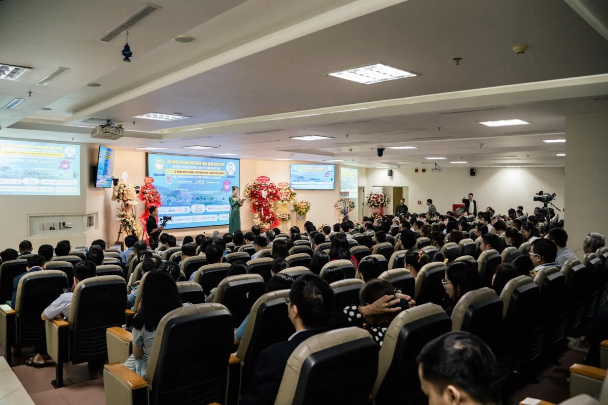 “Chúng tôi đánh giá cao tinh thần học hỏi của đội ngũ FPT Long Châu!” - Ảnh 1.