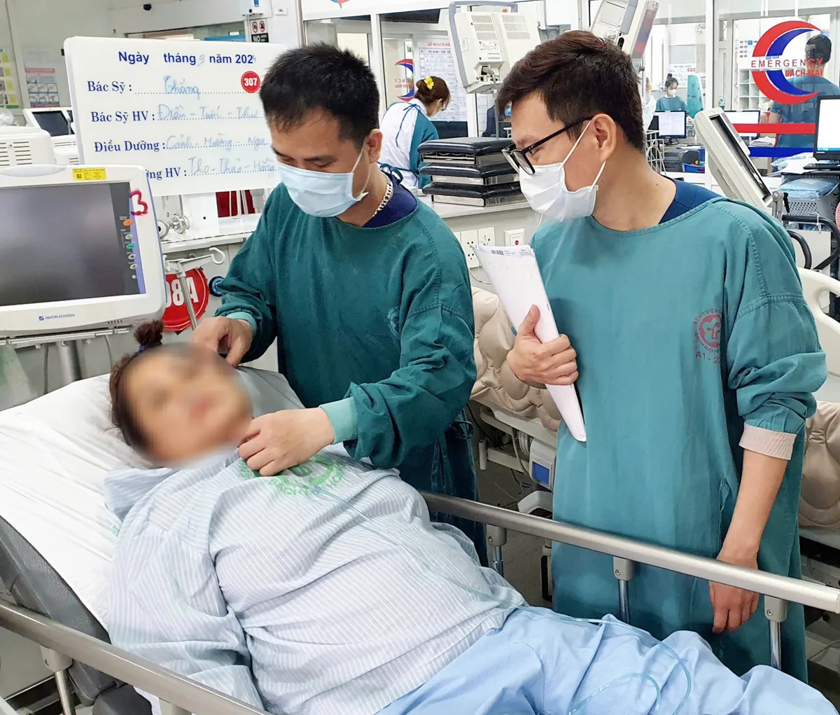 Cận kề cửa tử do uống nước chữa bệnh - Ảnh 2.