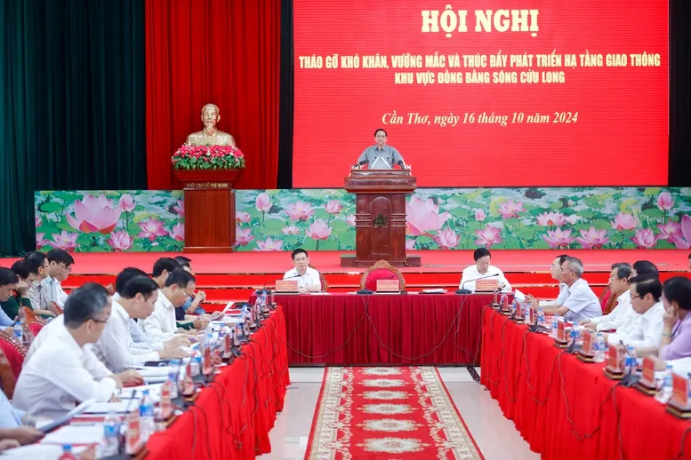 Thủ tướng: Nỗ lực hoàn thành 600 km cao tốc tại ĐBSCL trong năm 2025 - Ảnh 1.