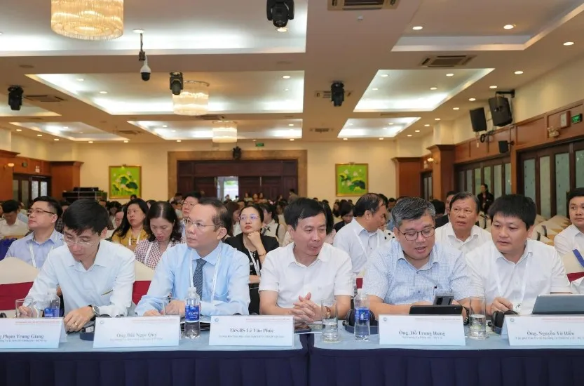 Biến chứng tim mạch trong lọc máu: Thách thức trong chẩn đoán và điều trị - Ảnh 2.