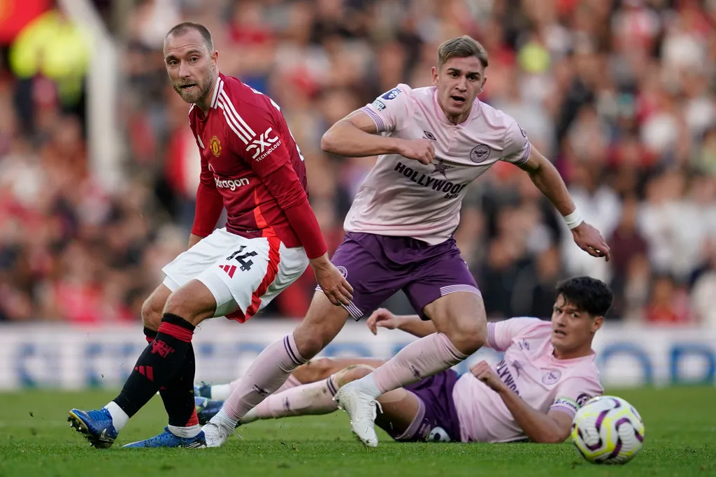 Garnacho tỏa s&aacute;ng, Manchester United gi&agrave;nh trọn 3 điểm trước Brentford - Ảnh 1.
