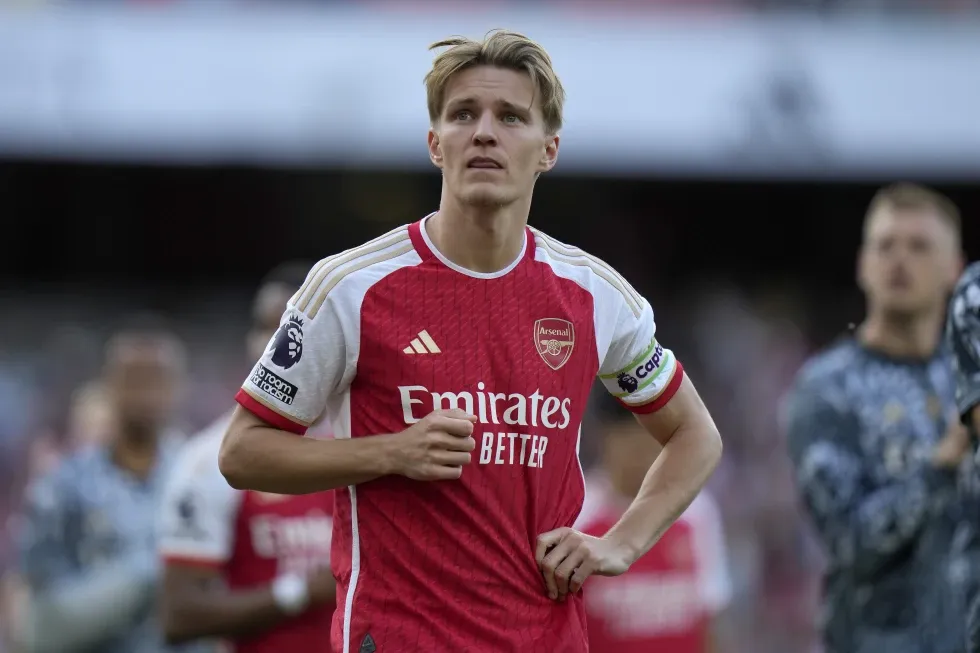Chấn thương ho&agrave;nh h&agrave;nh Arsenal: Arteta lo sốt v&oacute; khi 7 ng&ocirc;i sao c&oacute; nguy cơ vắng mặt! - Ảnh 1.