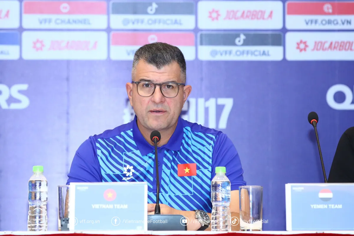 HLV Cristiano Roland: &ldquo;C&aacute;c thử th&aacute;ch rất kh&oacute; khăn, nhưng đội tuyển U17 Việt Nam sẽ thi đấu hết m&igrave;nh&rdquo;  - Ảnh 2.