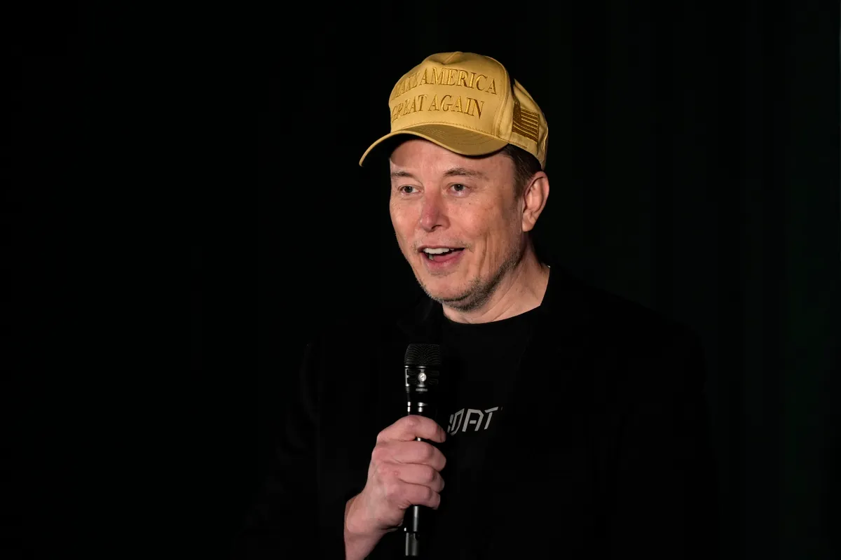 Mỹ: Tranh cãi về việc tỷ phú Elon Musk tặng tiền cho cử tri - Ảnh 1.