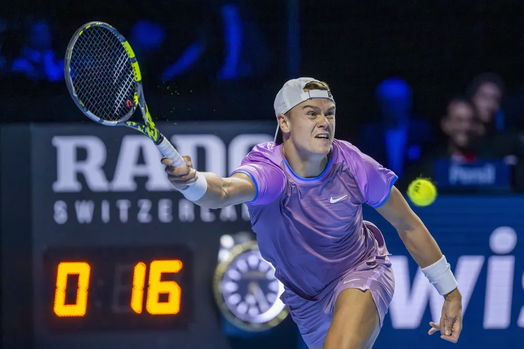 Holger Rune v&agrave;o v&ograve;ng 2 Basel mở rộng - Ảnh 1.