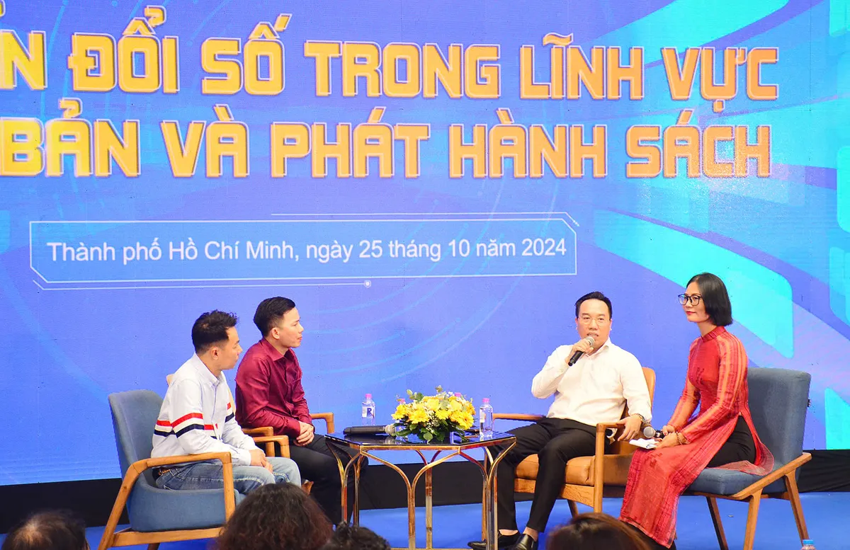 TP Hồ Chí Minh khai mạc Tuần lễ sách và Chuyển đổi số 2024 - Ảnh 2.