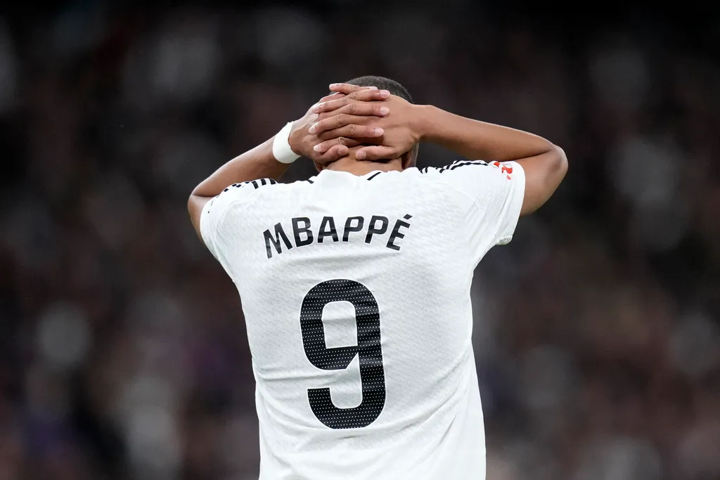 Barca hủy diệt Real Madrid ngay tại Bernabeu - Ảnh 1. Barca hủy diệt Real Madrid ngay tại Bernabeu - Ảnh 1.