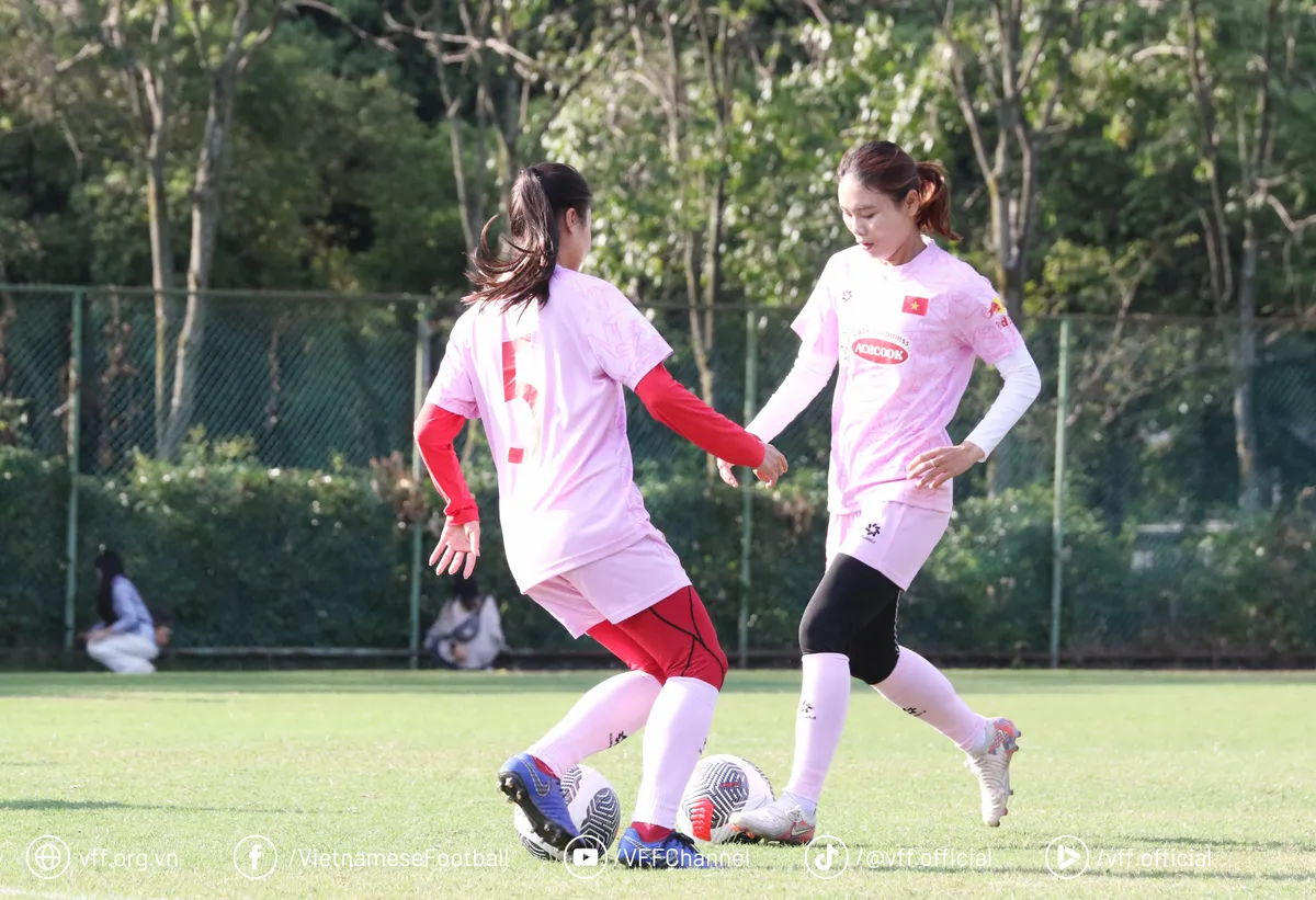 ĐT Nữ Việt Nam tập trung cho trận đấu gặp chủ nh&agrave; Trung Quốc - Ảnh 3.