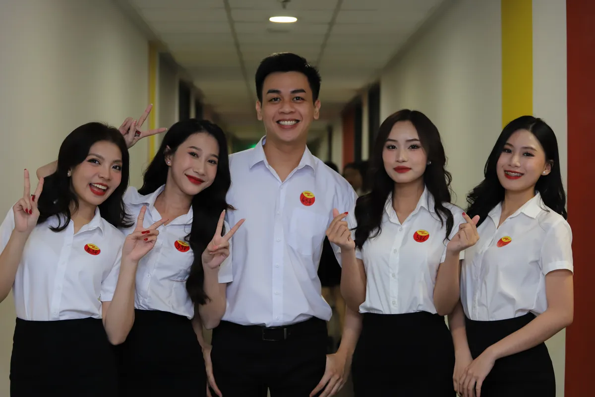 Tưng bừng ngày hội tuyển sinh tiếp viên hàng không Vietjet - Ảnh 4.