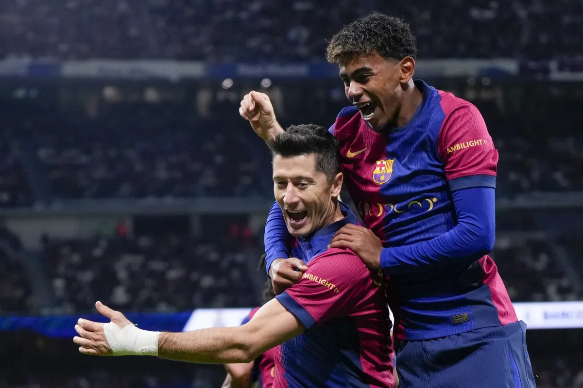 Lamine Yamal dằn mặt CĐV Real Madrid sau chiến thắng El Clasico hủy diệt! - Ảnh 1. Lamine Yamal dằn mặt CĐV Real Madrid sau chiến thắng El Clasico hủy diệt! - Ảnh 1.