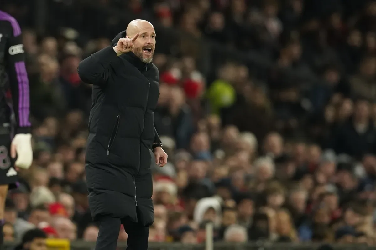 Sốc! Man Utd sa thải Erik ten Hag – Ruud van Nistelrooy chính thức lên thay - Ảnh 2. Sốc! Man Utd sa thải Erik ten Hag – Ruud van Nistelrooy chính thức lên thay - Ảnh 2.