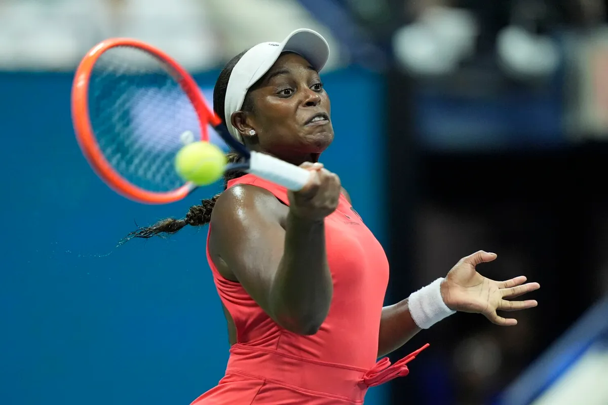 Sloane Stephens chỉ tr&iacute;ch lịch thi đấu của WTA v&agrave; ATP - Ảnh 1.
